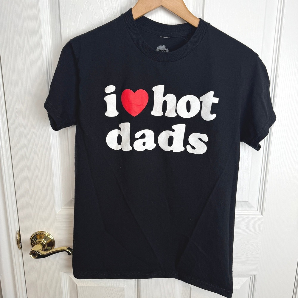 Danny Duncan I Heart‎ Hot Dads Black T Shirt Size Small 100 Cotton